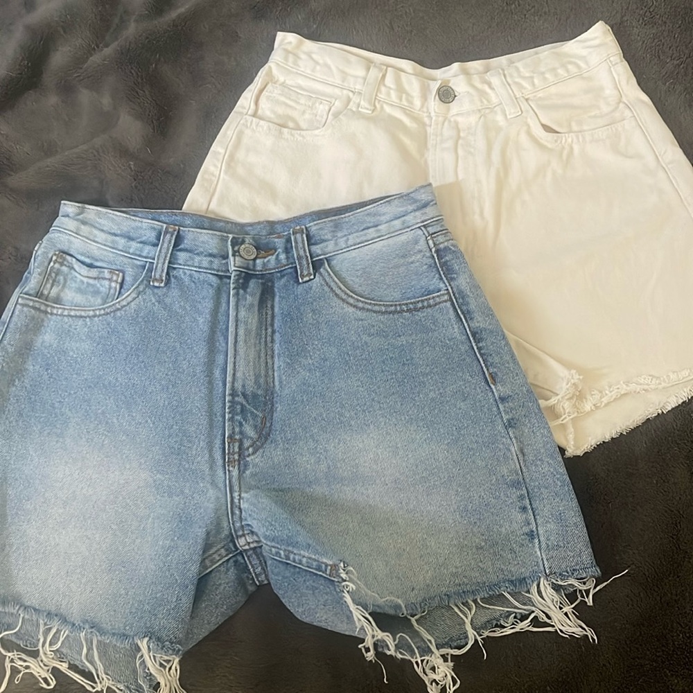 2 BM denim shorts